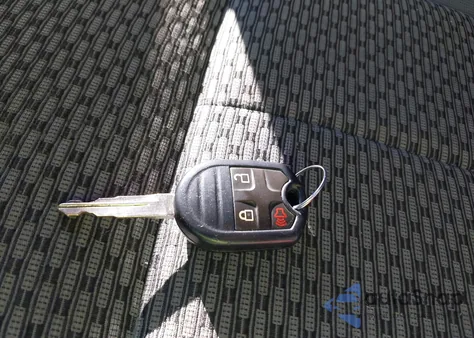 2015 Ford F-250 Xl из США, поврежденный, VIN 1FT7W2B68FEA39036